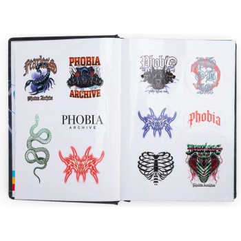 Diario 16 Mesi 2025/26 - COMIX Limited Edition - Giornaliero Nero/Blu | Cloclorinda.it