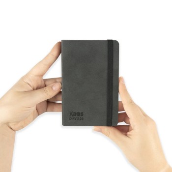 Agenda 12 Mesi 2026 Mini Giornaliera - Kaos Nero | Cloclorinda.it