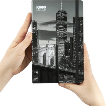Agenda Insegnanti 12 Mesi 2026/27 - Kaos - Bigiornaliera New York | Cloclorinda.it